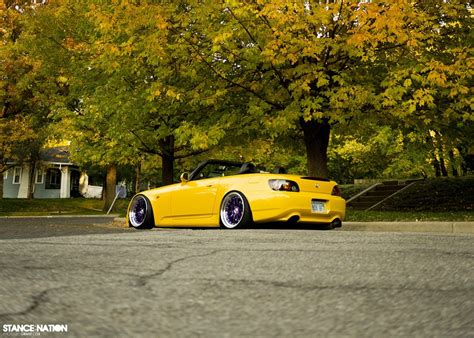 Honda sarı